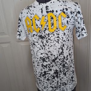 AC DC Mens Small Tee T Shirt AC/DC ROCK ROLL Band Vintage Graphic